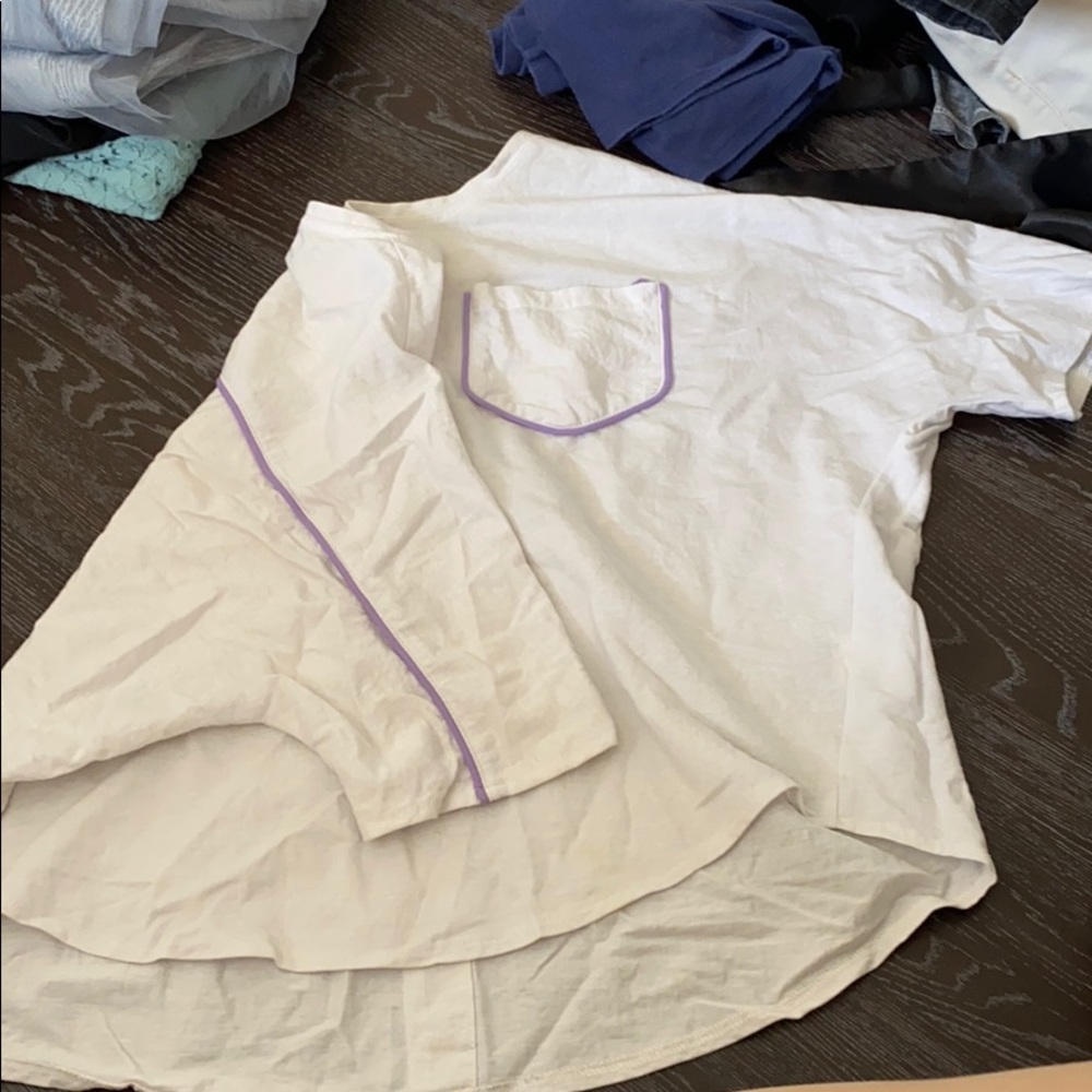 White breezy shirt oversize
